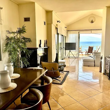 α οροφου σπιτι Arkitsa